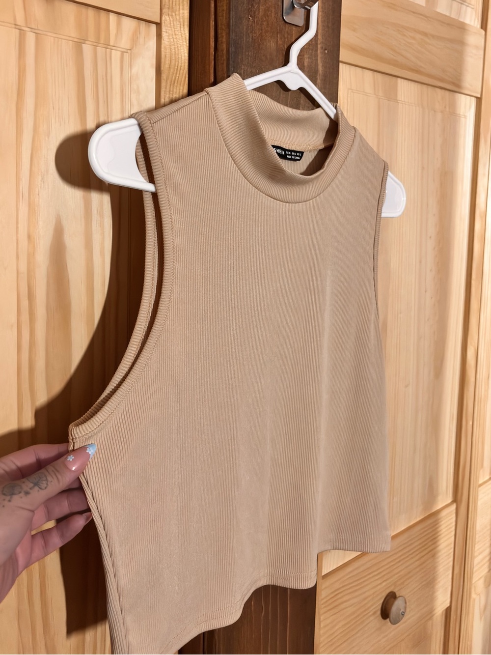 Cropped Ribbed Tank Top - Taupe - Picture 2 of 10